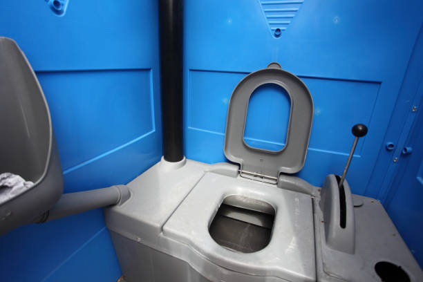 Best Porta potty delivery and setup  in Long Beach, NY